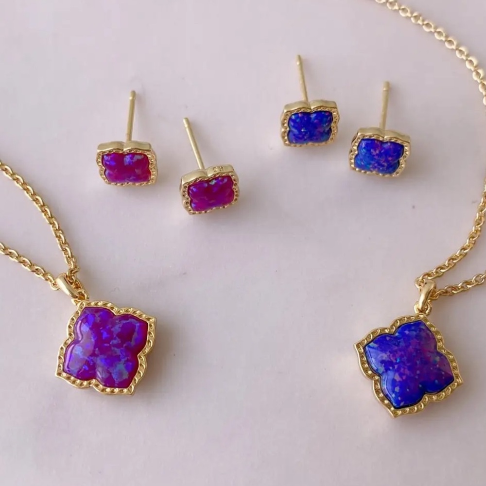 Kendra Scott Mallory Plum Opal
Stone Gold Stud and Necklace Set - Picture 5 of 5